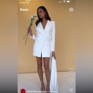 Miss Circle - white drapling balzer